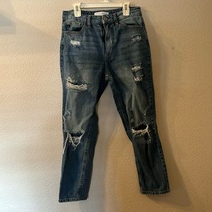KanCan Estilo distressed mom jeans size 3/25